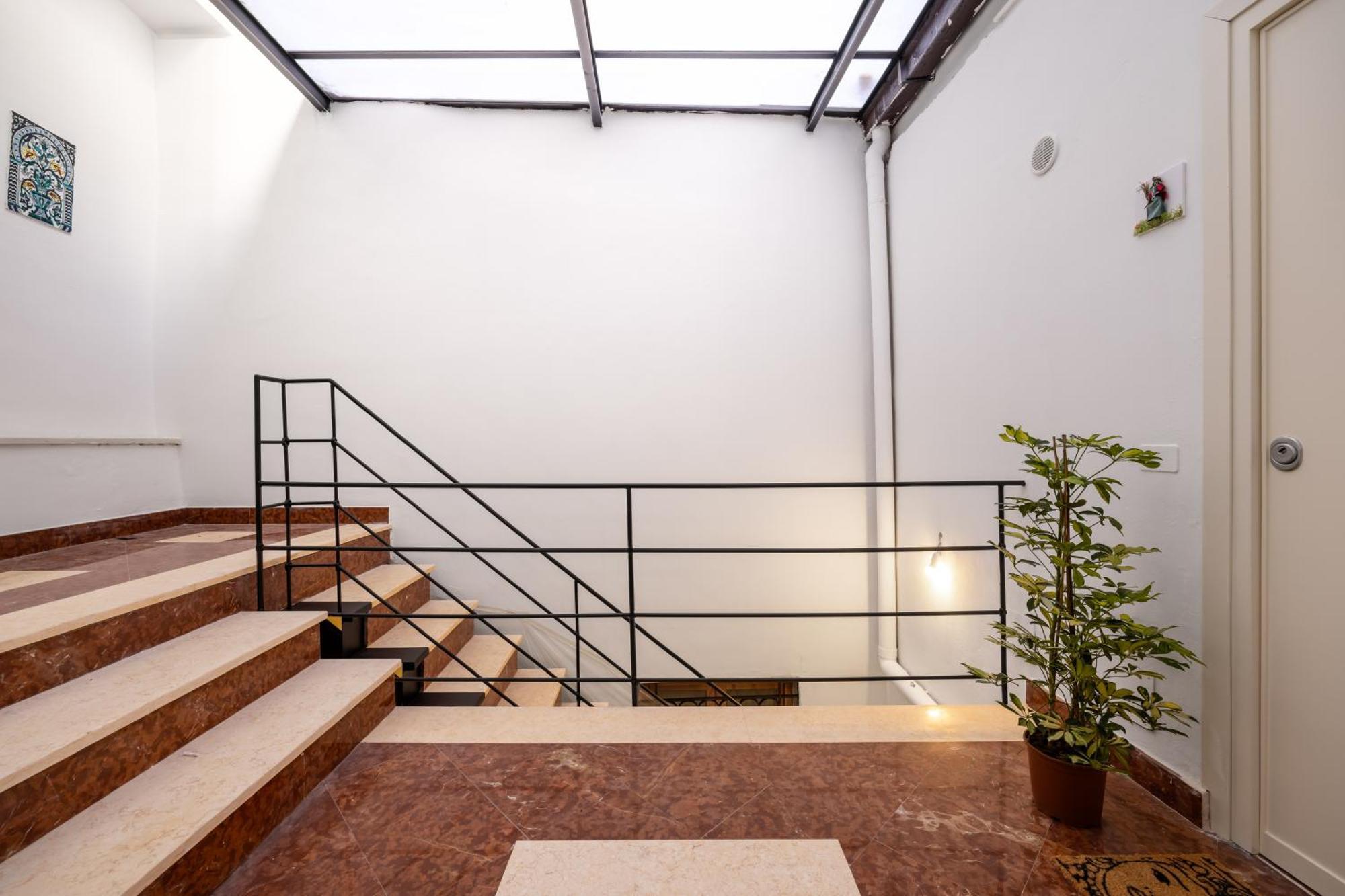 Agata E Rosalia 2 Bedroom Flat At The Quattro Canti Palermo