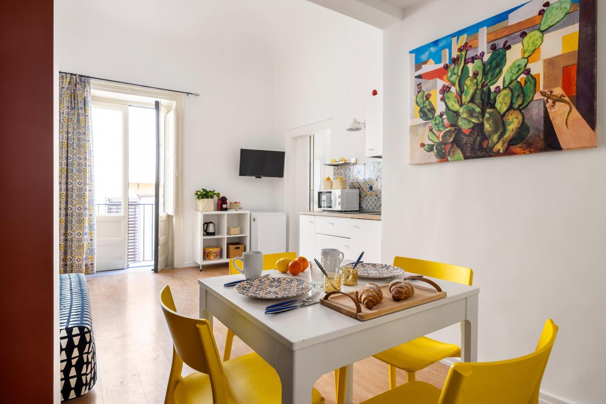 Agata E Rosalia 2 Bedroom Flat At The Quattro Canti *