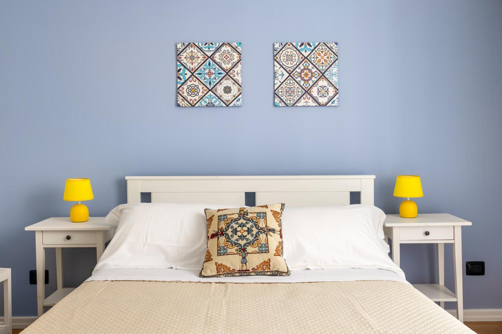 Agata E Rosalia 2 Bedroom Flat At The Quattro Canti * Palermo